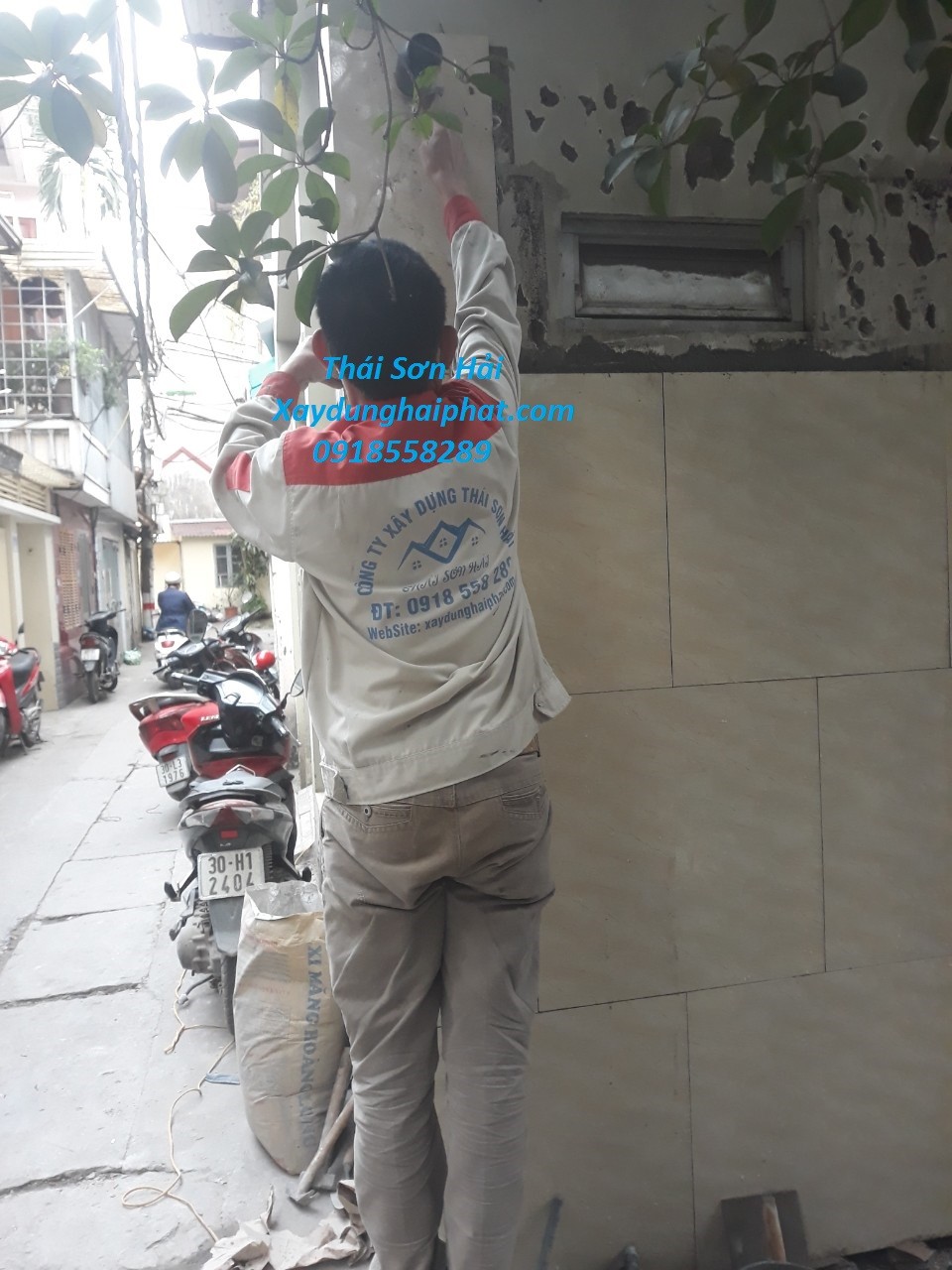doi-tho-op-lat-doc-trat-lai-tuong-cu-o-hn-5
