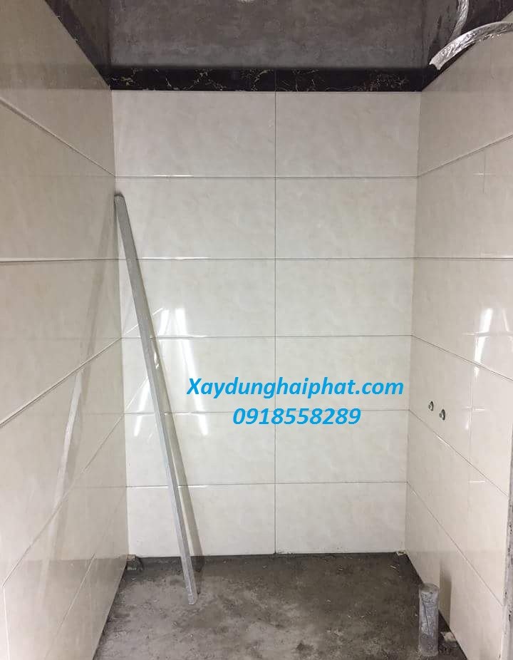 doi-tho-op-lat-san-tuong-nha-ve-sinh-phong-tam-dep-1