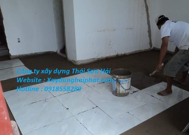 doi-tho-op-lat-tuong-nha-nen-nha-tai-quan-thanh-xuan-2