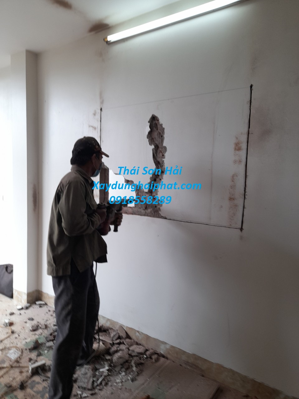 doi-tho-pha-do-cat-tuong-lap-cua-o-HN-3