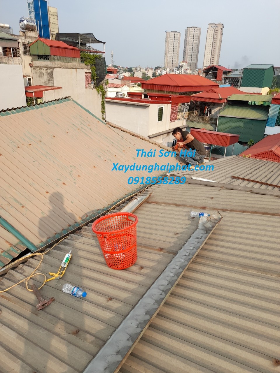doi-tho-thay-mai-ton-chuyen-nghiep-thay-ton-mai-nha-o-hn-4