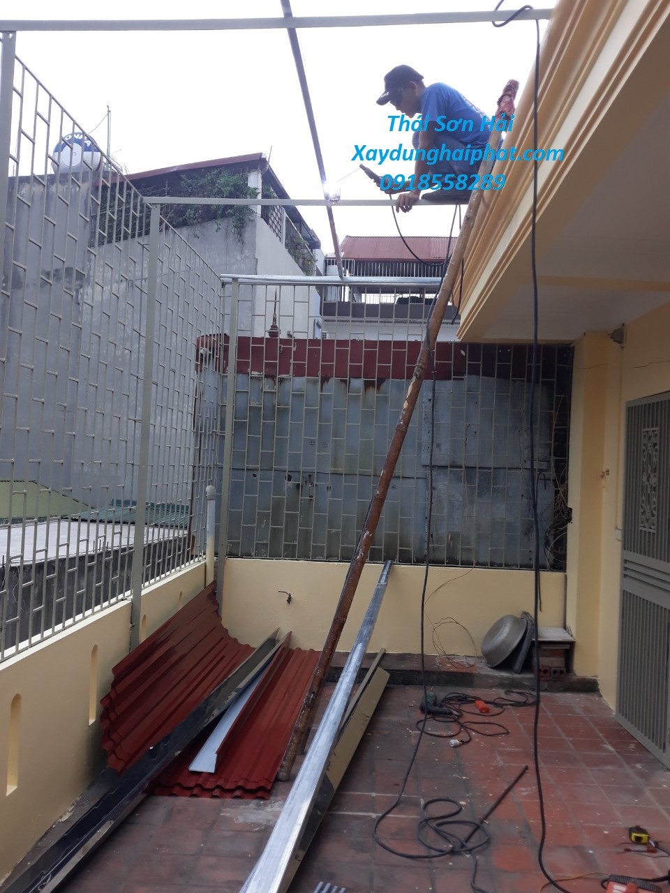 don-vi-chuyen-nhan-lam-mai-ton-cung-cap-va-lap-dat-mai-ton-tai-hn-gia-tot-4