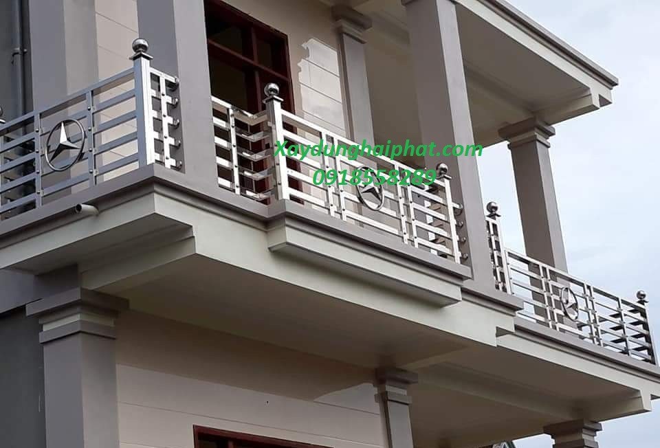 lam-lan-can-inox-cau-thang-sat-long-sat-gia-re-tai-hn-3