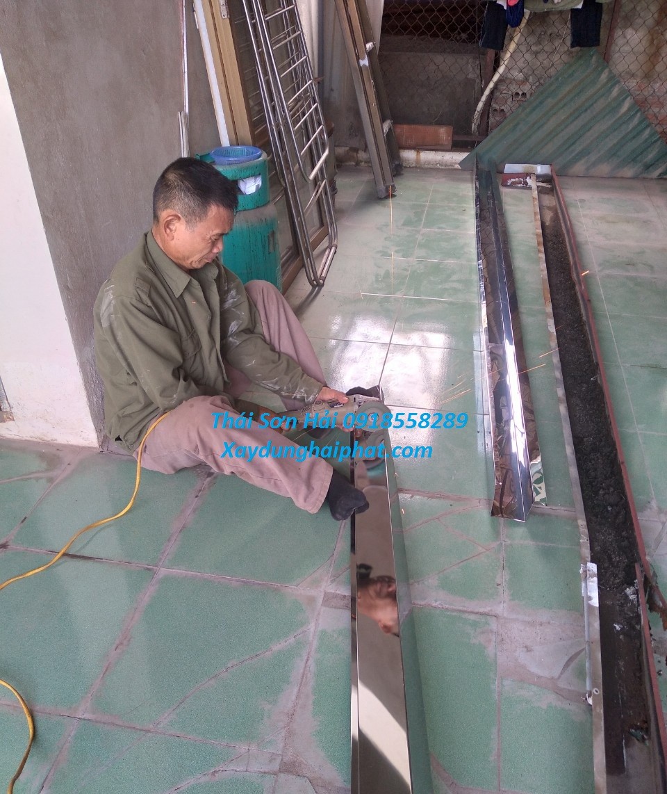 lam-mang-xoi-thoat-nuoc-inox-304-lam-mang-xoi-cho-mai-ton-o-hn-gia-re-3