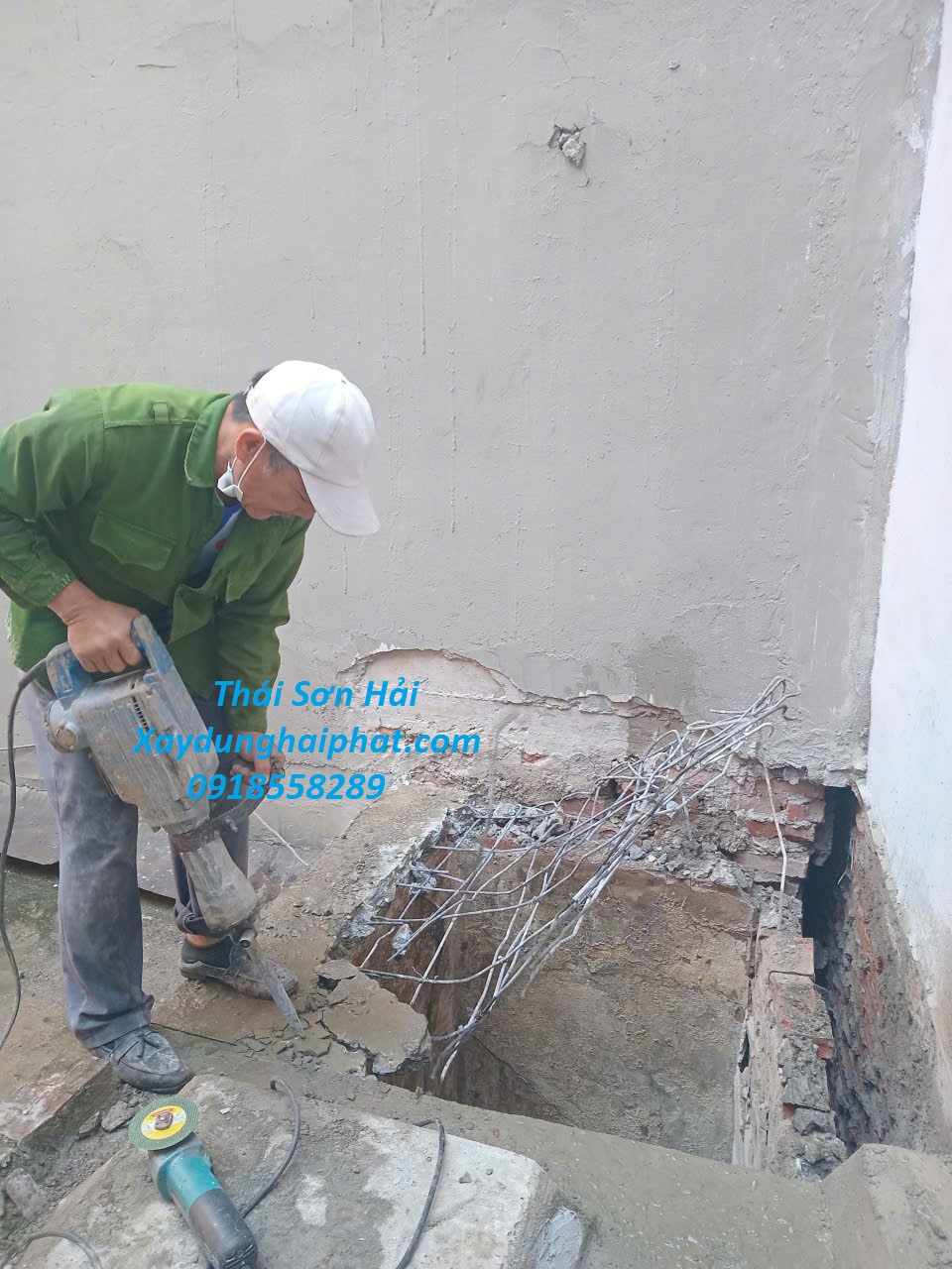 nang-tang-nha-bang-vat-lieu-nhe-o-Nguyen-Duc-Canh-Hoang-Mai-HN-1
