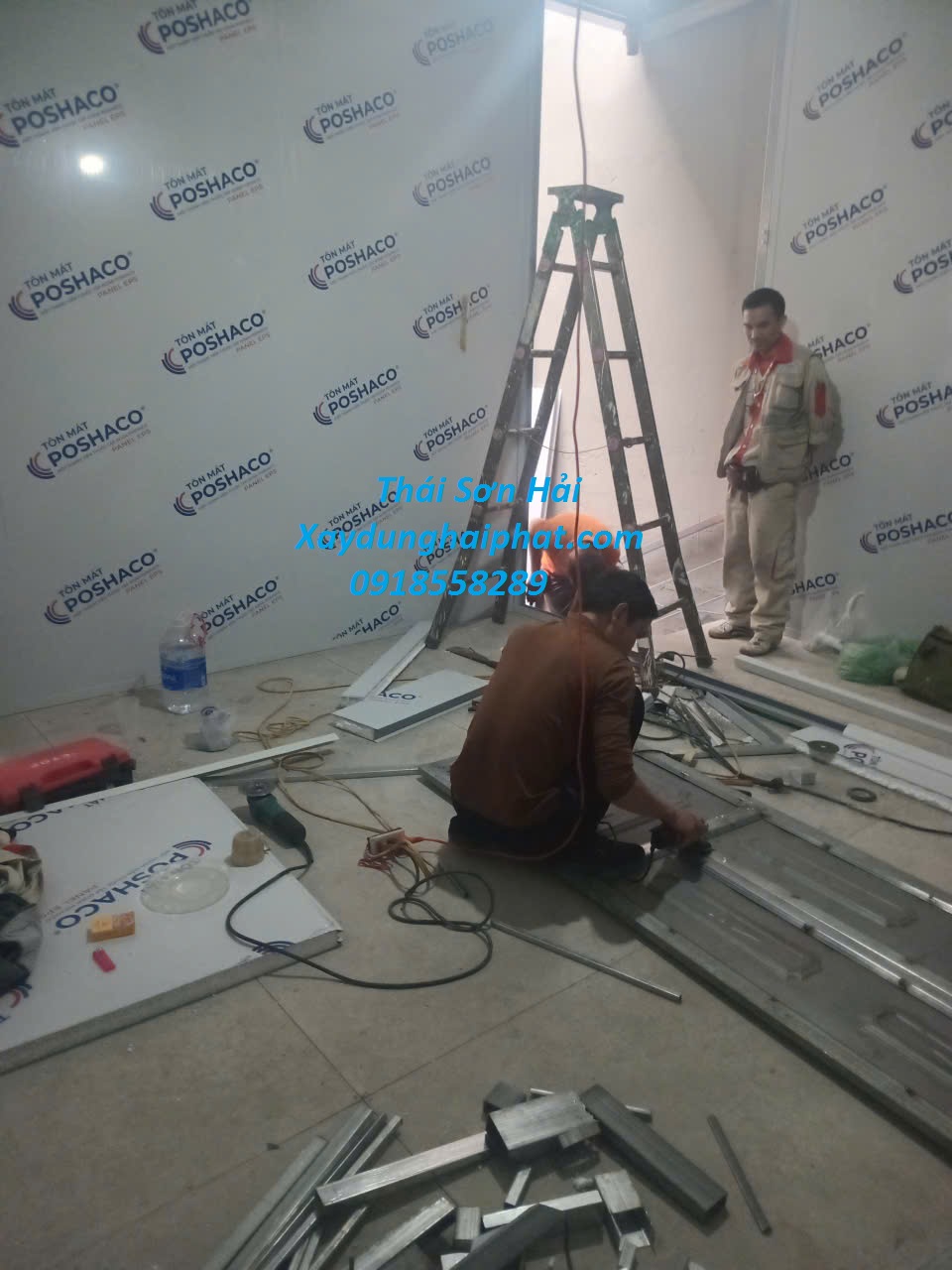 nang-tang-nha-bang-vat-lieu-nhe-o-Nguyen-Duc-Canh-Hoang-Mai-HN-2