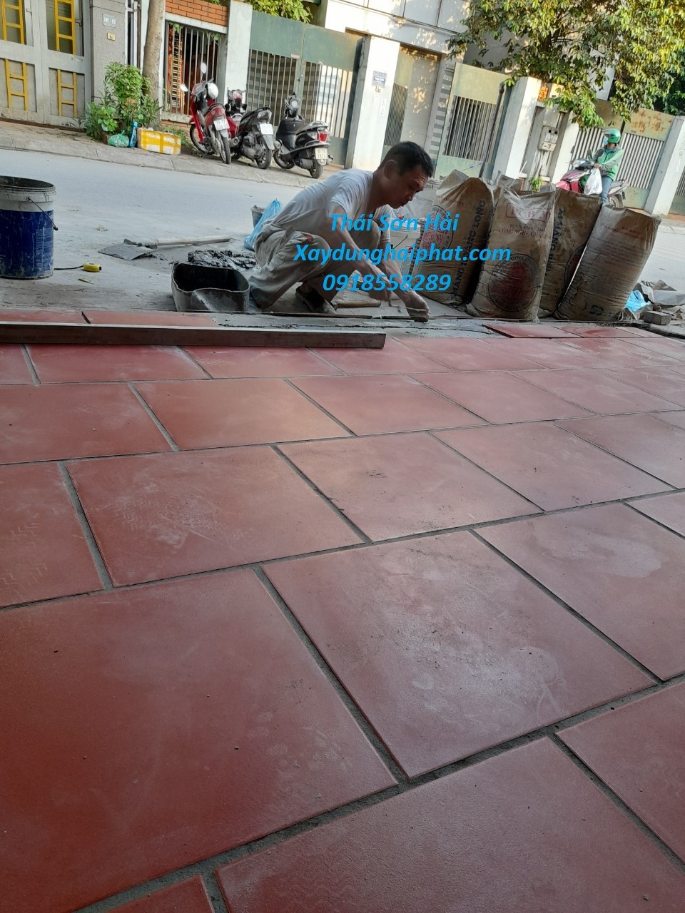 nhan-doc-trat-tuong-op-lat-gach-men-tai-hn-tron-goi-re-dep-3