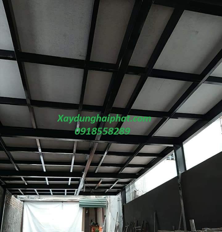 nhan-lam-gac-xep-gia-re-lam-gap-xep-khung-sat-van-go-o-ha-noi-2