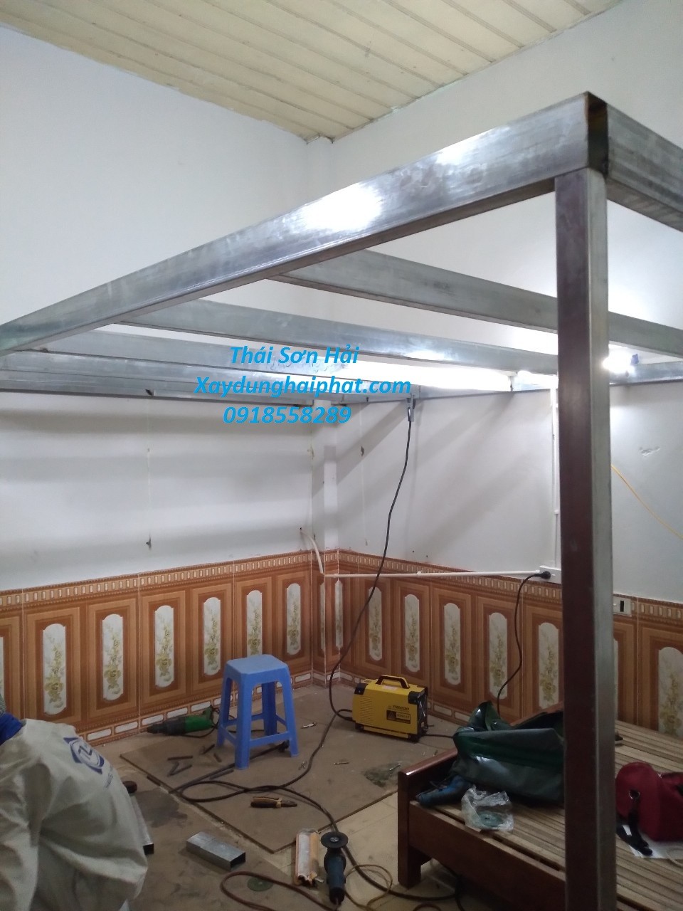 lam-gac-lung-khong-duc-tuong-lam-gac-xep-o-hn-1
