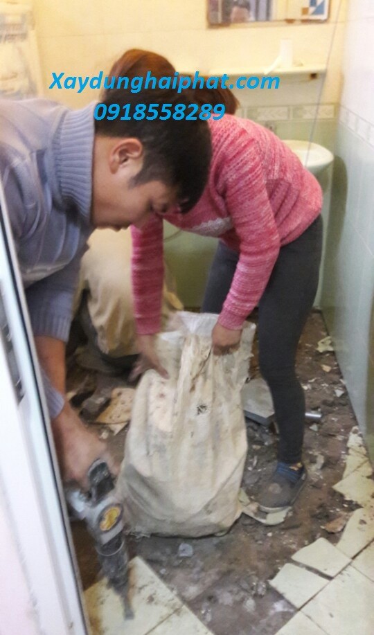 quy-trinh-chong-tham-toilet-san-am-nha-ve-sinh-xaydunghaiphat-1