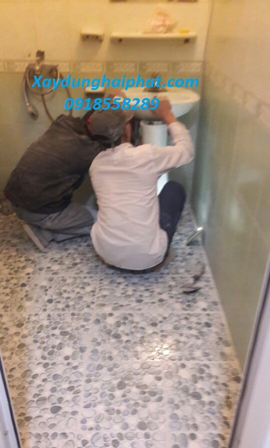 quy-trinh-chong-tham-toilet-san-am-nha-ve-sinh-xaydunghaiphat-4
