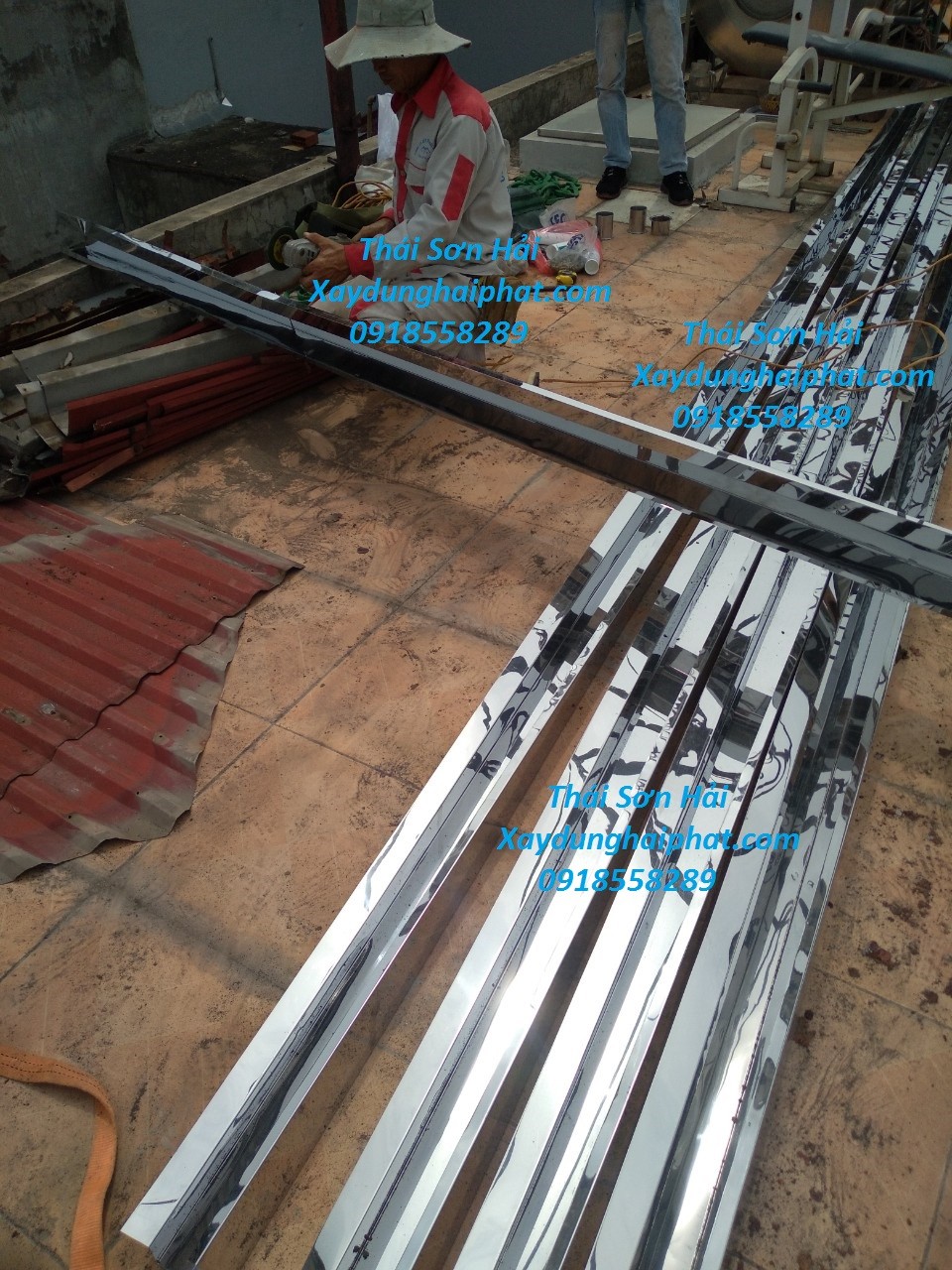 thay-mang-thoat-nuoc-mua-lap-dat-tron-goi-mang-xoi-tai-dong-da-hn-1