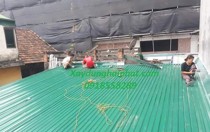thay-mang-xoi-chong-dot-mai-ton-nha-cap-4-nha-xuong-tai-ha-noi-6