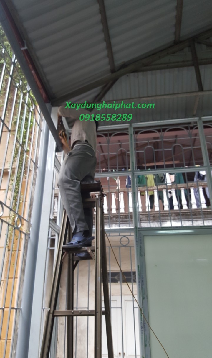 thi-cong-cua-vach-nhom-kinh-o-thanh-xuan-hn-3
