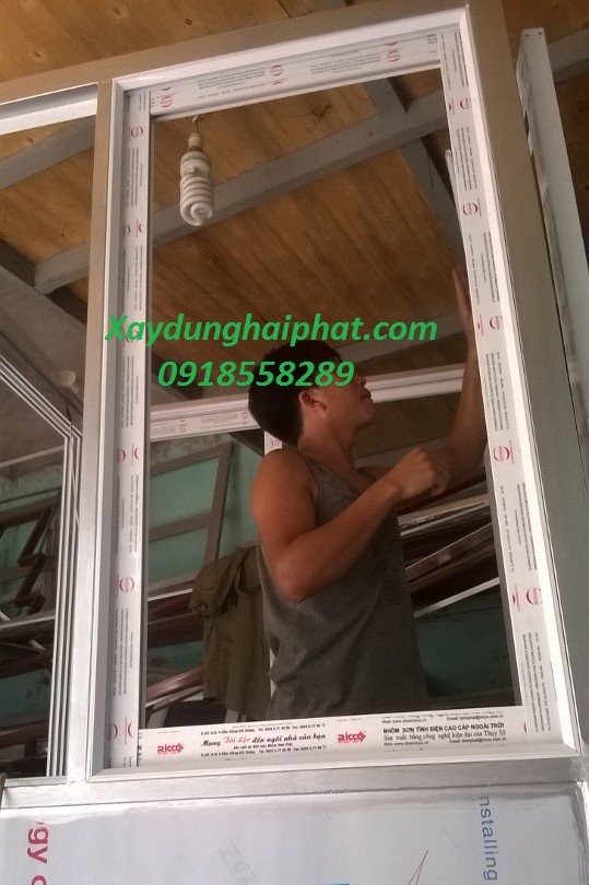 thi-cong-cua-vach-nhom-kinh-o-thanh-xuan-hn-7