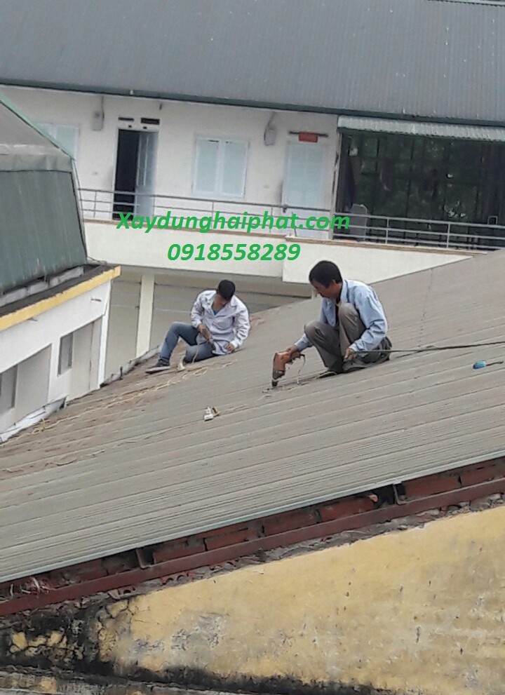 tho-chong%20tham-ha-noi-huong-dan-cach-xu-ly-mai-ton-bi-dot-vao-mua-mua-1