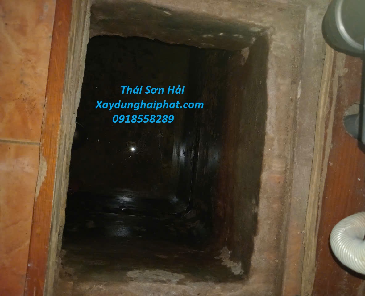 tho-chong-tham-be-ngam-nha-dan-o-HN-1