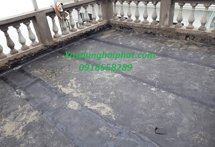 tho-chong-tham-khe-nut-be-tong-san-thuong-san-mai-mang-xoi-tai-ha-noi-4