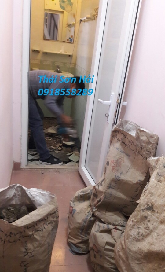 tho-chong-tham-toilet-ha-noi-chong-tham-nha-ve-sinh-tai-dong-da-3