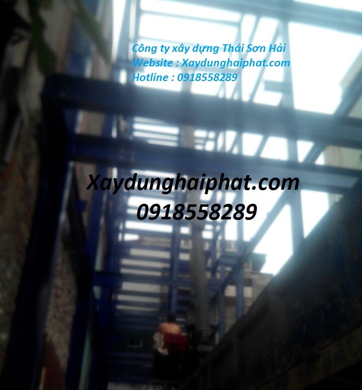 tho-chuyen-lam-nha-khung-sat-mai-ton-uy-tin-nhat-ha-noi-3