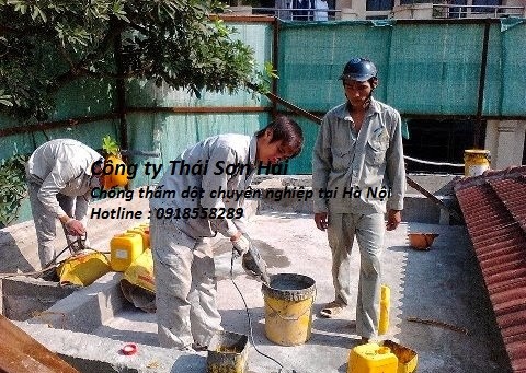 tho-chuyen-nghiep-nhan-son-chong-tham-mai-be-tong-quan-long-bien-ha-noi-1