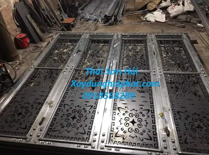 tho-lam-cua-inox-lam-cua-cong-sat-chuyen-nghiep-o-hn-4