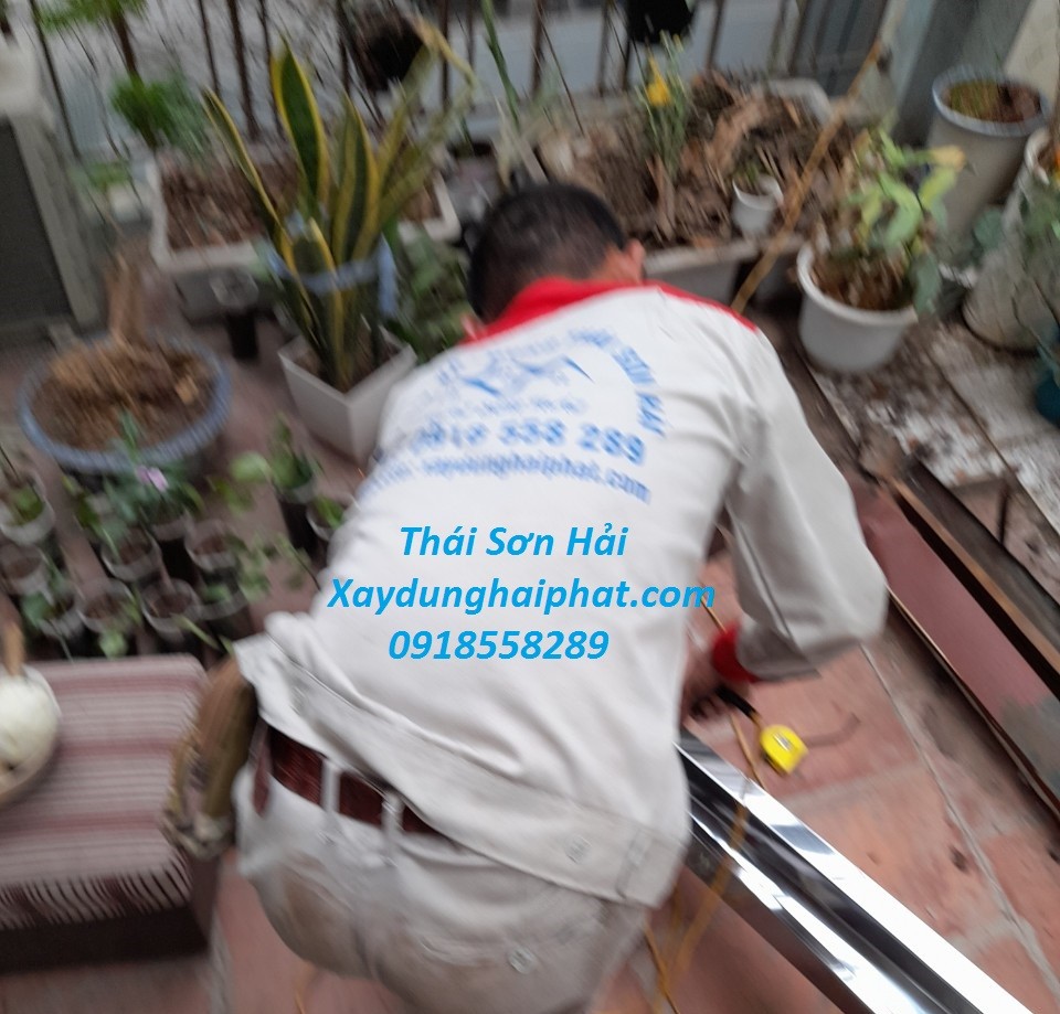 tho-lam-mang-xoi-ton-inox-chuyen-thay-mang-xoi-tai-ha-noi-1
