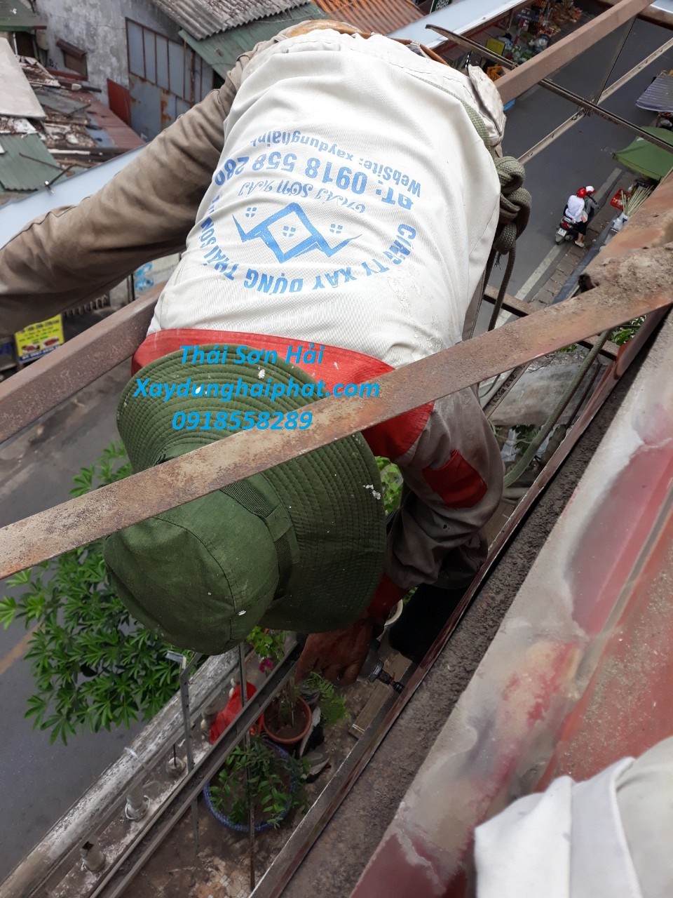 tho-lam-mang-xoi-ton-inox-chuyen-thay-mang-xoi-tai-ha-noi-5