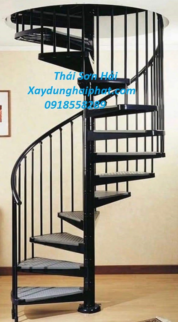tho-lap-dat-cau-thang-sat-gia-re-lam-cau-thang-sat-dep-o-hn-3