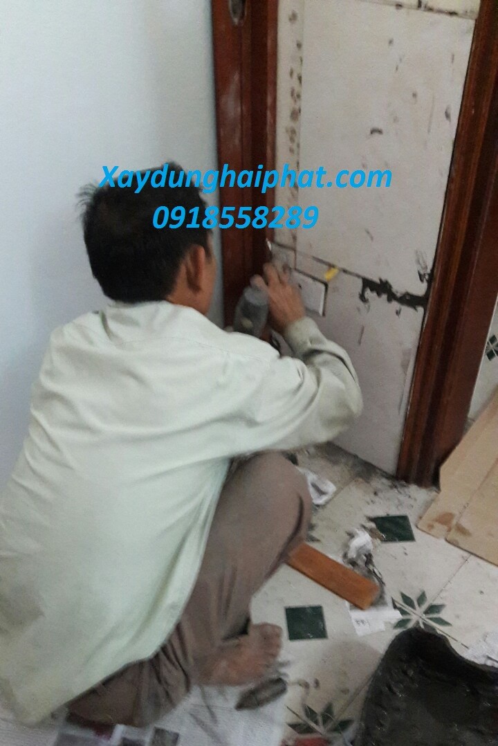 tho-op-lat-chuyen-nghiep-nhan-thi-cong-op-latgach-tai-hoan-kiem-3