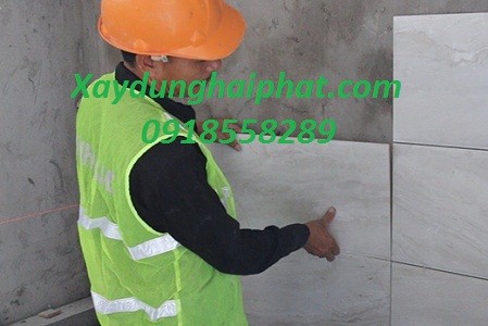 tho-op-lat-nha-ve-sinh-sua-phong-tam-quan-hoang-mai-2