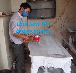 tho-phun-son-pu-cua-go-cau-thang-do-go-cac-loai-tai-hn-gia-re-2