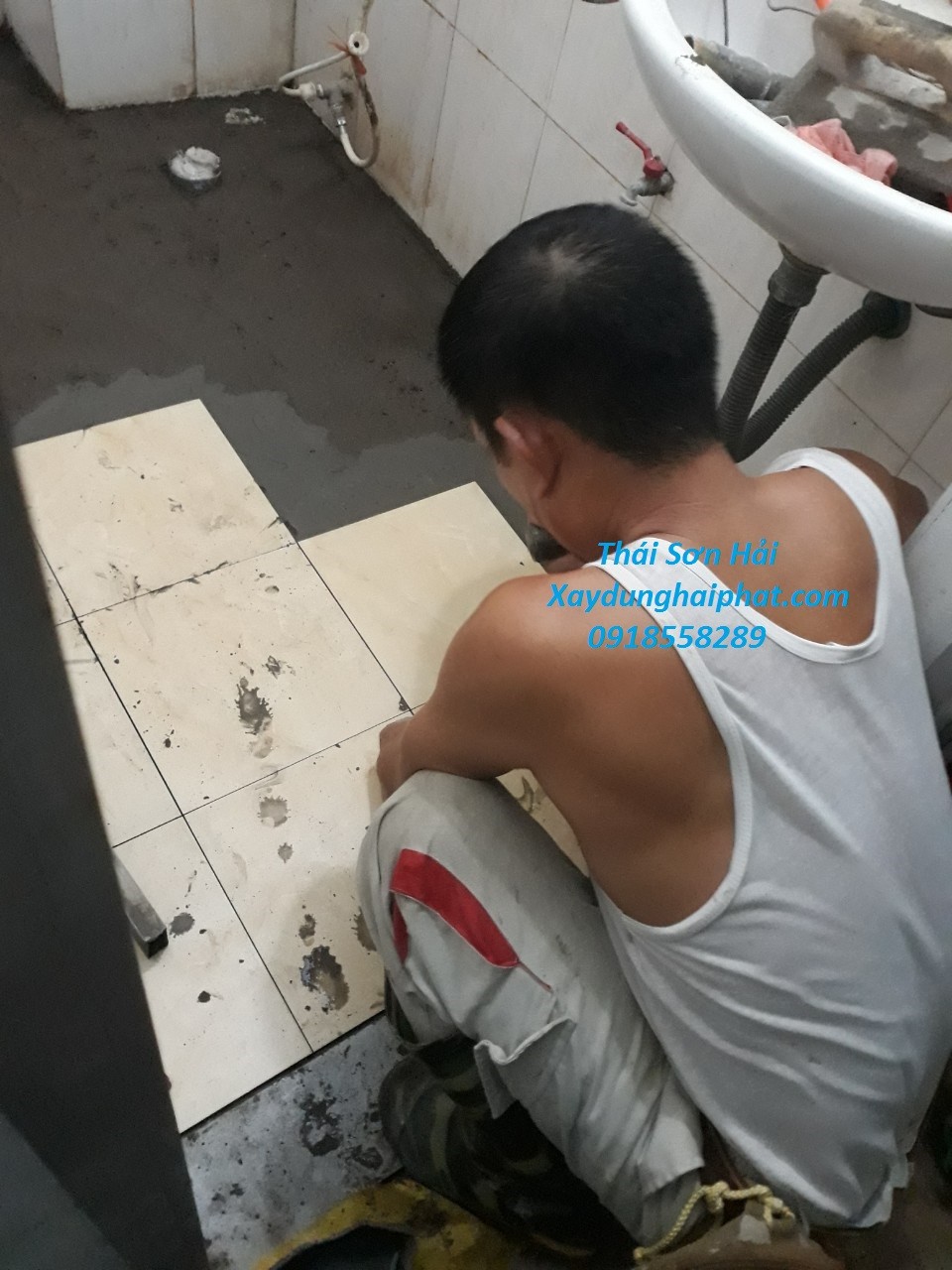 tho-sua-chua-nha-ve-sinh-chuyen-thi-cong-chong-tham-toilet-o-hn-3