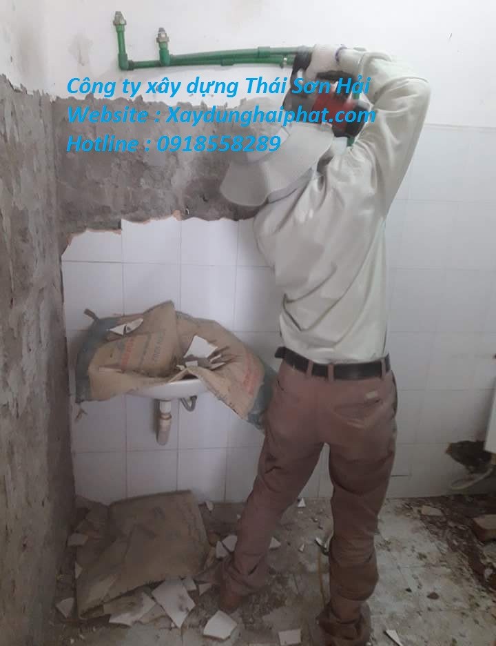 tho-sua-chua-toilet-xu-ly-chong-tham-nha-ve-sinh-so-1-ha-noi-1