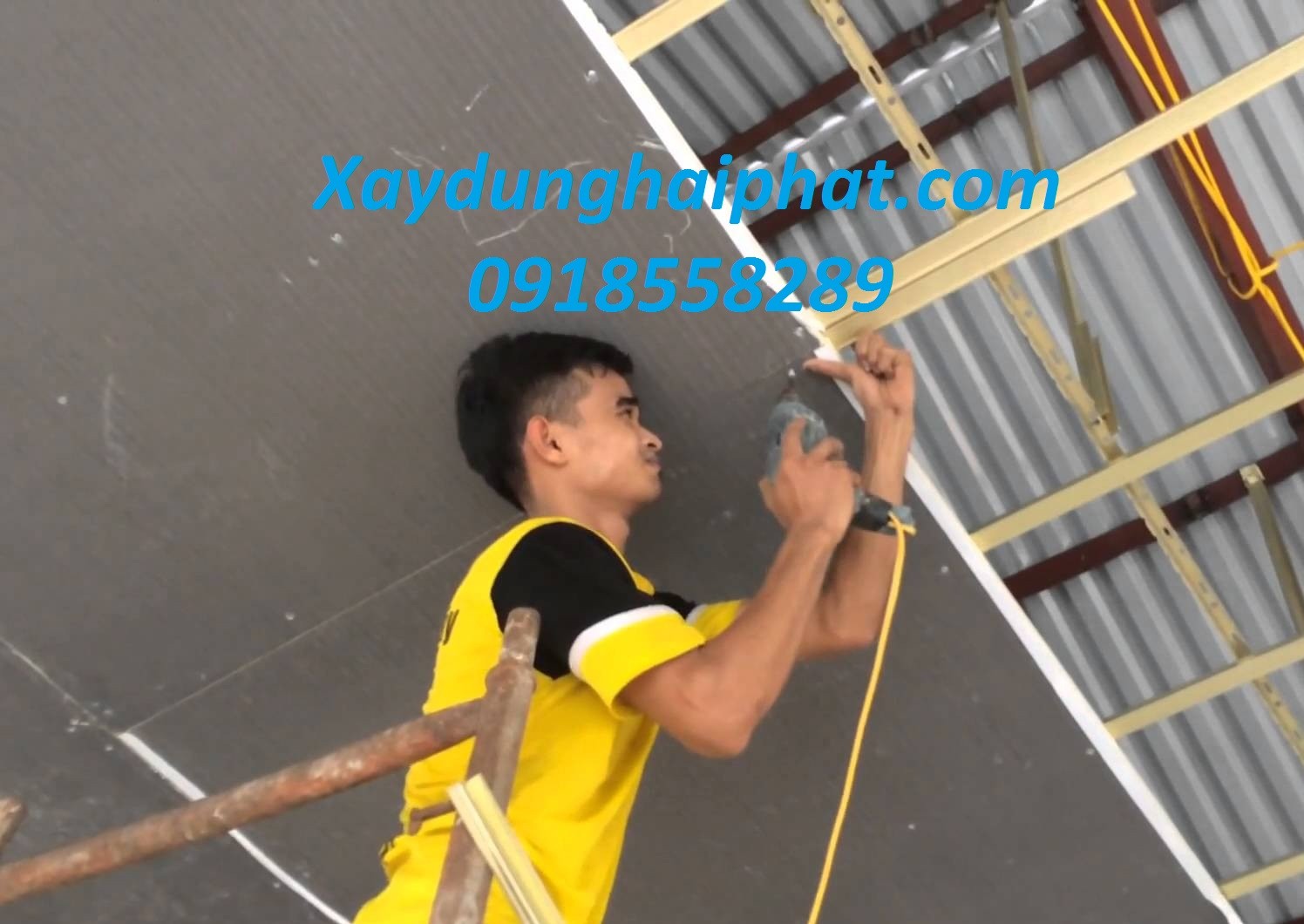 tho-sua-mai-nha-uy-tin-ha-noi