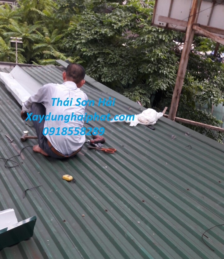 tho-sua-mai-ton-tai-nha-thay-the-mang-xoi-gia-tot-Ha-Noi-3