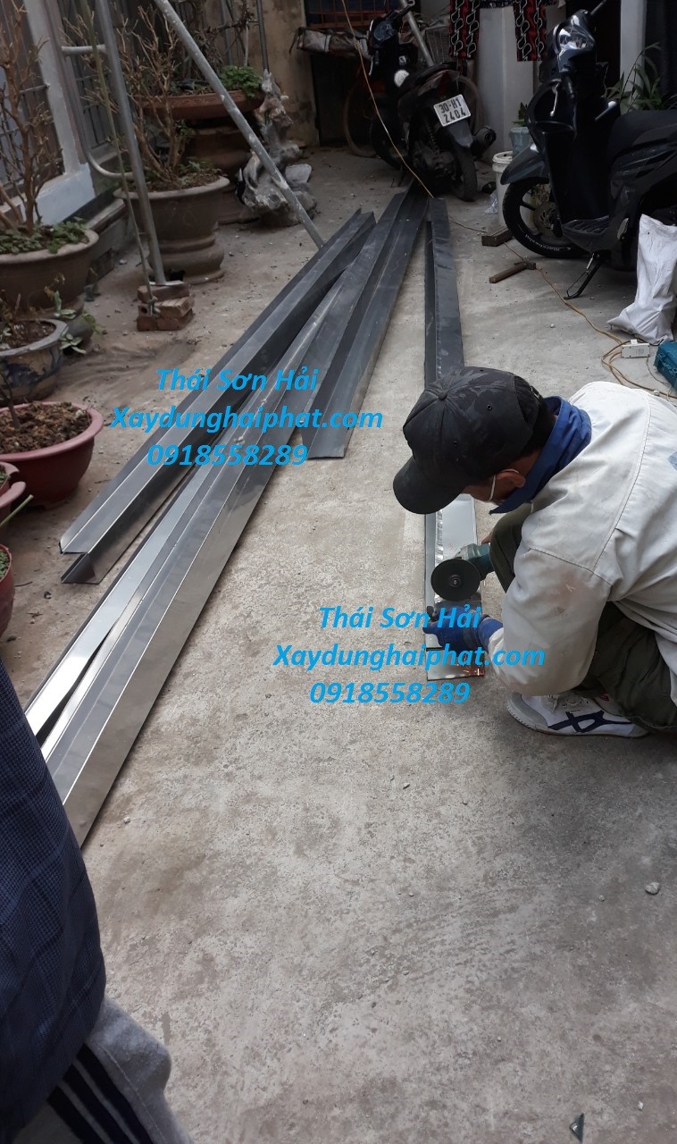 tho-thay-mang-xoi-nha-dan-chong-dot-mai-ton-nha-o-hn-chuyen-nghiep-4