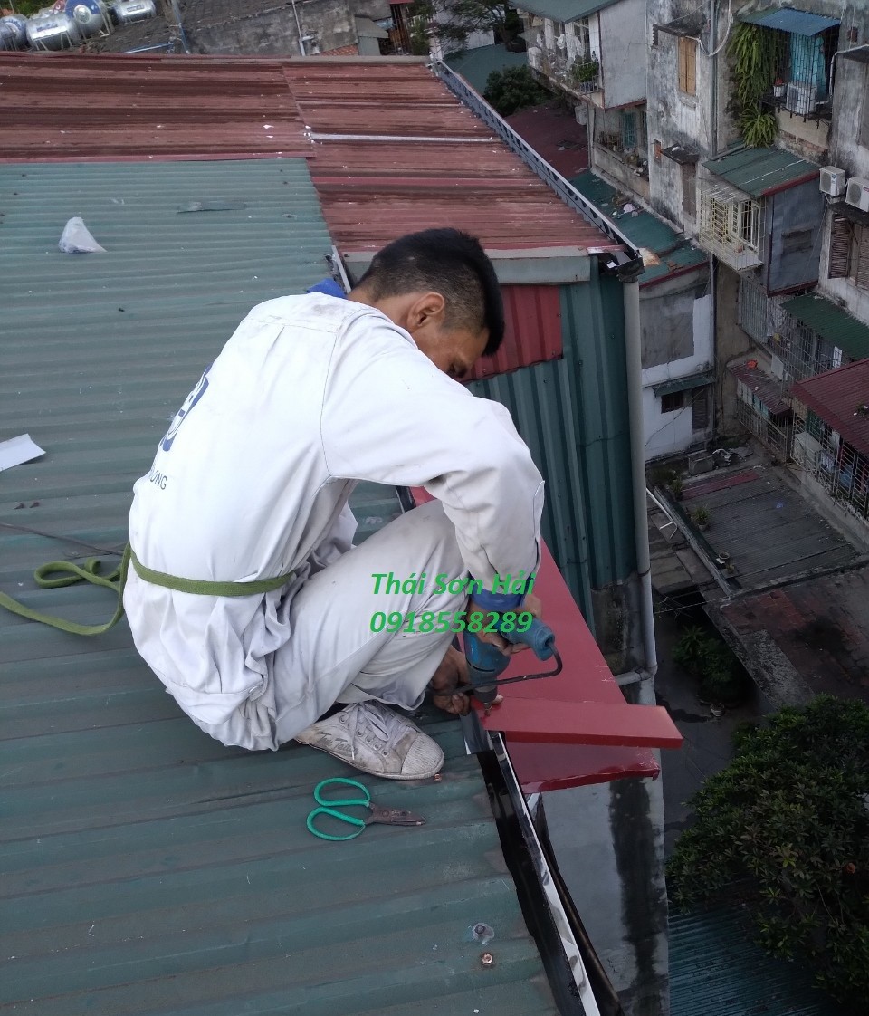 tho-thay-ong-mang-thoat-nuoc-mai-ton-chong-dot-mai-ton-tai-dong-da-3