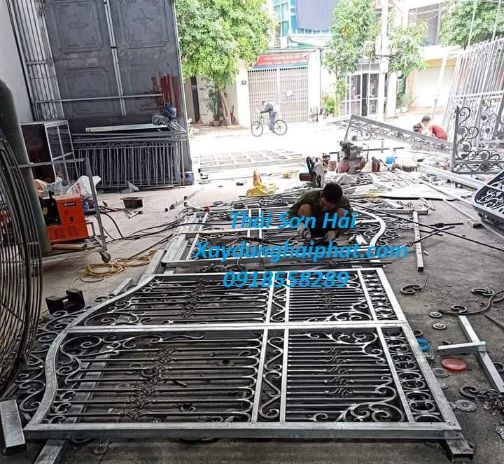 tho-thi-cong-cau-thang-cua-sat-mai-ton-chuyen-nghiep-tai-hn-4