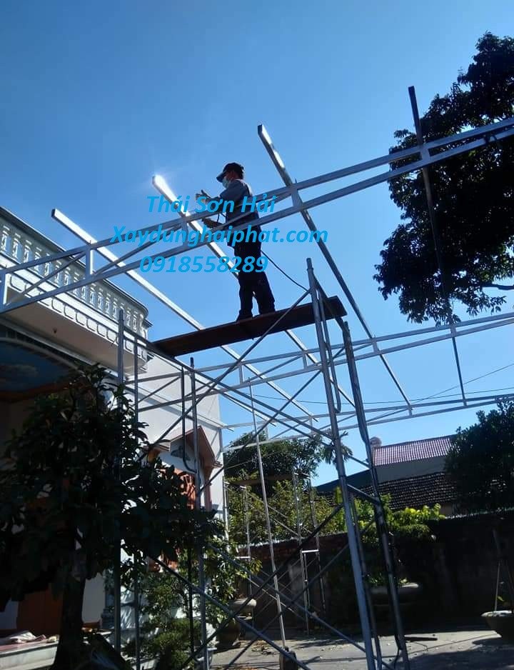 tho-thi-cong-cau-thang-cua-sat-mai-ton-chuyen-nghiep-tai-hn-5