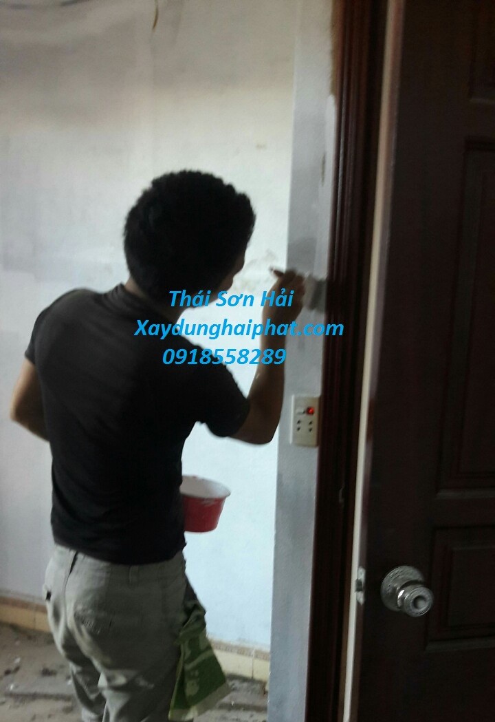 tho-thi-cong-son-sua-nha-cu-thi-cong-son-nuoc-tai-ha-noi-gia-re-1