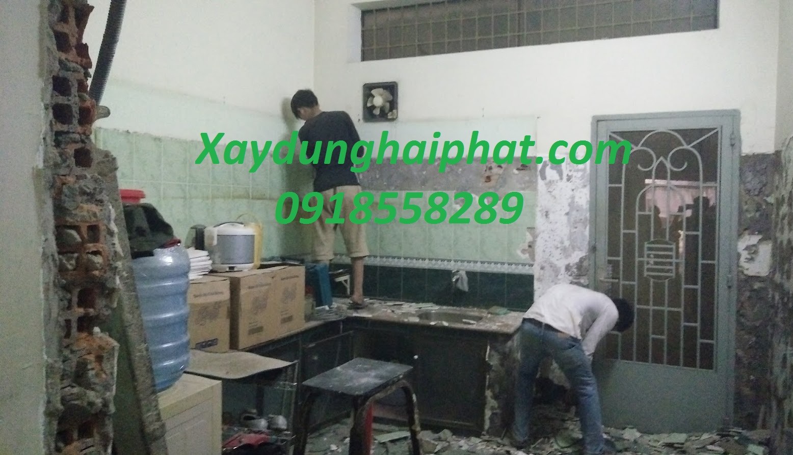 tho-xay-trat-op-lat-chuyen-nghiep-nhan-sua-nha-tai-ha-noi-2