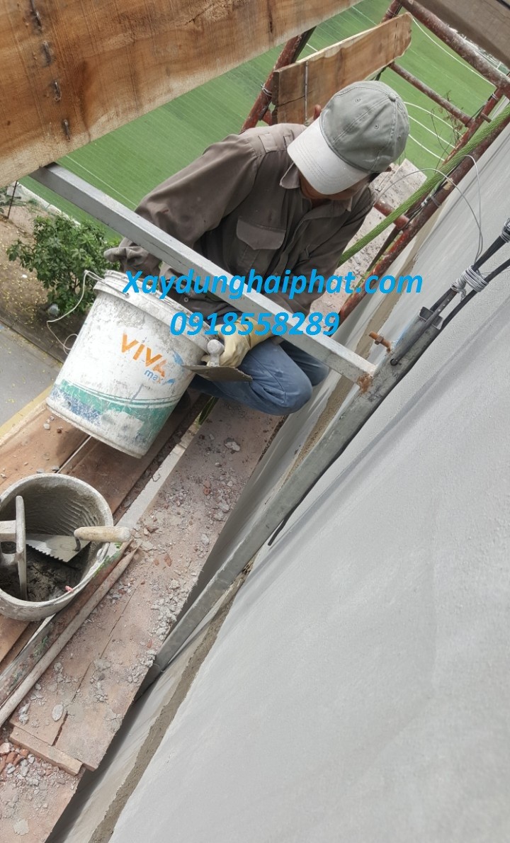 tho-xu-ly-tuong-bi-ran-nut-chong-tham-tuong-cu-tai-ha-noi-chuyen-nghiep-1