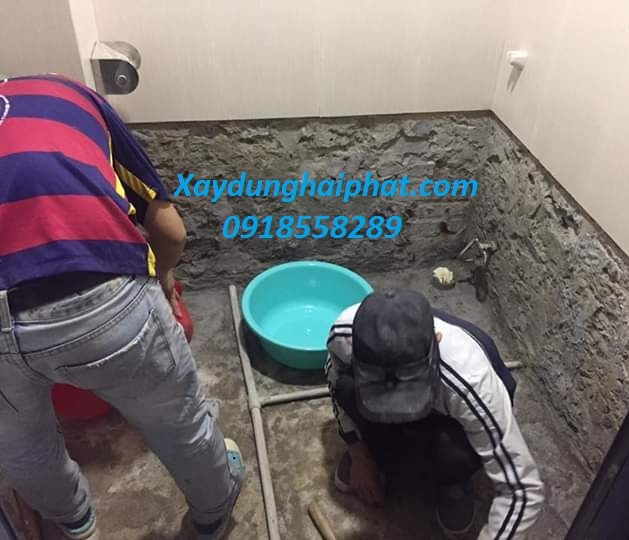 tim-tho-chong-tham-toilet-sua-chua-chong-tham-o-thanh-xuan-2