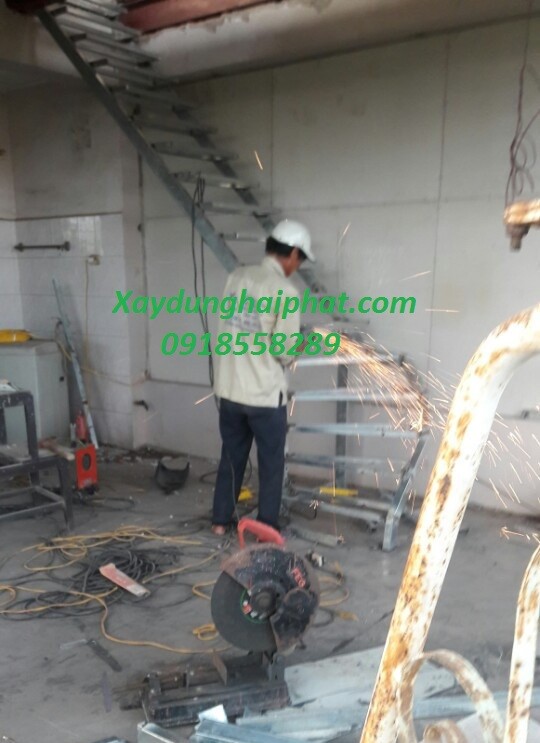 tim-tho-xay-sua-nha-cai-tao-tap-the-cu-hn-uy-tin-chuyen-nghiep-1