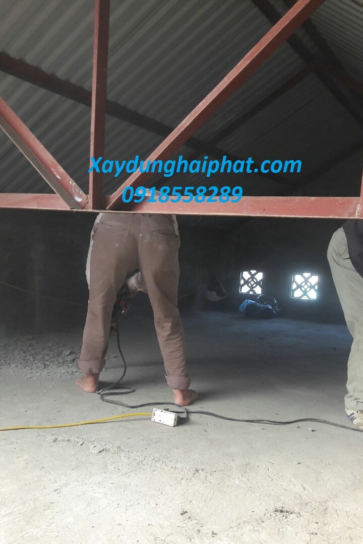 xu-ly-chong-tham-tuong-chong-tham-mai-be-tong-bi-nut-triet-de-