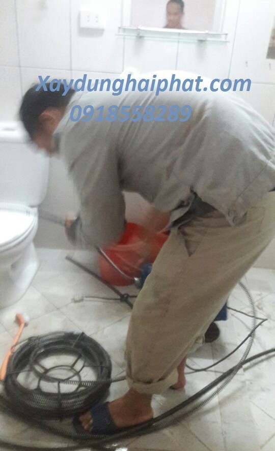 xu-ly-cong-thoat-nuoc-bi-tac-thong-tac-toilet-tai-hoan-kiem-gia-re-3