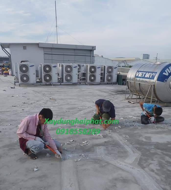 xu-ly-khe-nut-tran-be-tong-san-thuong-mai-cheo-tai-cac-quan-cua-ha-noi-triet-de-2