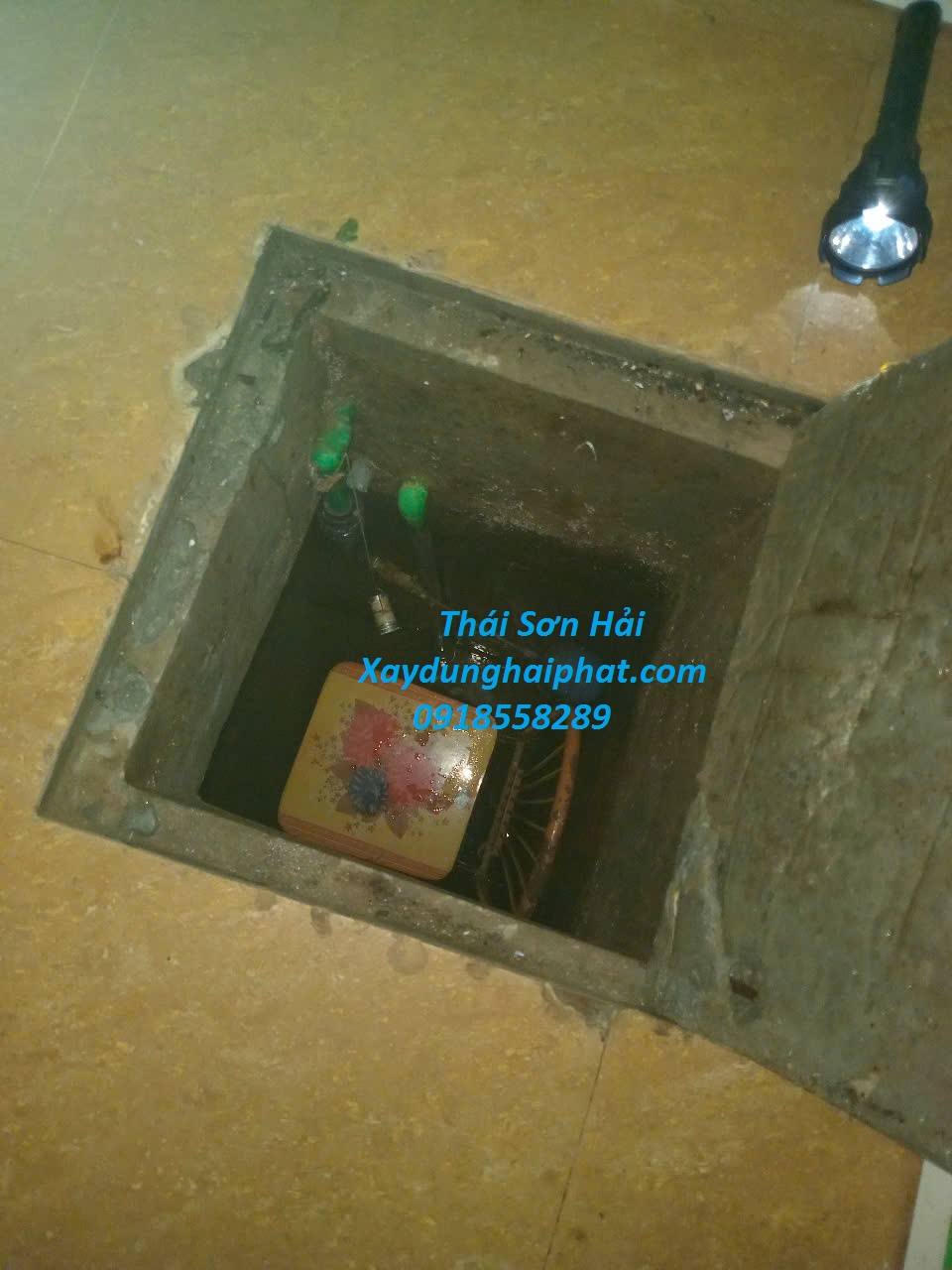 xu-ly-tham-nuoc-be-ngam-gia-re-chong-tham-be-nuoc-an-lau-dai-o-HN-2