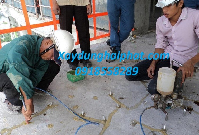 xu-ly-vet-nut-be-tong-san-chong-tham-chong-nong-san-thuong-1
